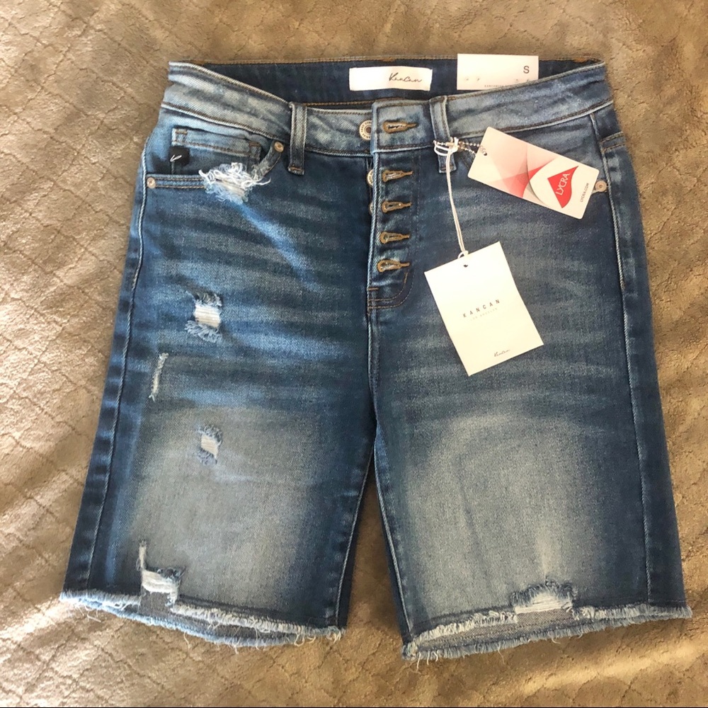 KanCan button fly high rise longer shorts. Size S light distressing raw hem